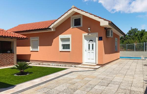 Gorgeous Home In Sveti Vid-Miholjice, Забронировать Дом для отпуска Виллы острова Крка, Вилла