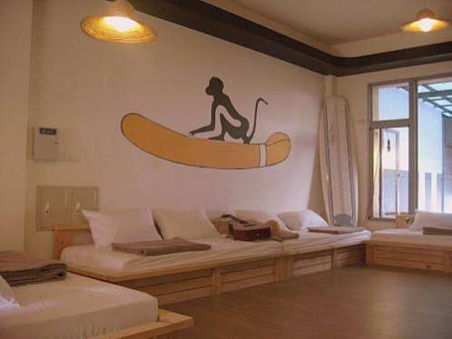 (Self-check in) Monkey Surfing Backpackers Hostel