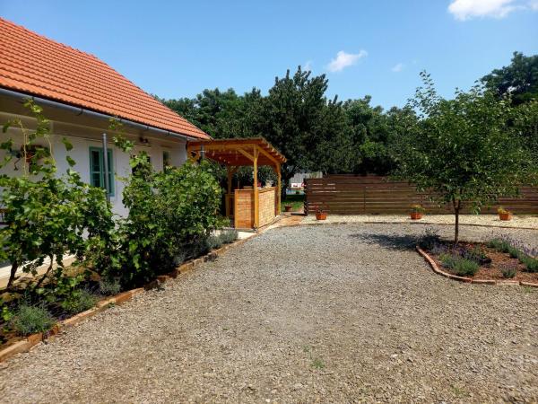 Idill Cottage Vendégház, Забронировать Вилла СПА-отели Боршод-Абауй-Земплен, SPA-услуги
