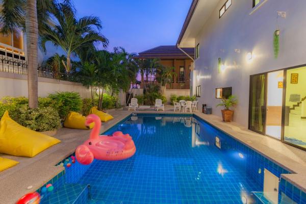 Luxury Pool Villa 4 BR 900M beach 1.5 KM downtown, Забронировать  Южная Паттайя 