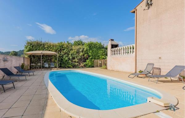 Gorgeous Home In Cessenon Sur Orb, Забронировать Дом для отпуска Сесенон-Сюр-Орб Hérault