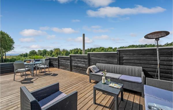 Three-Bedroom Holiday Home In Spottrup