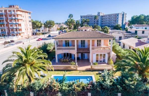 Villa Lago