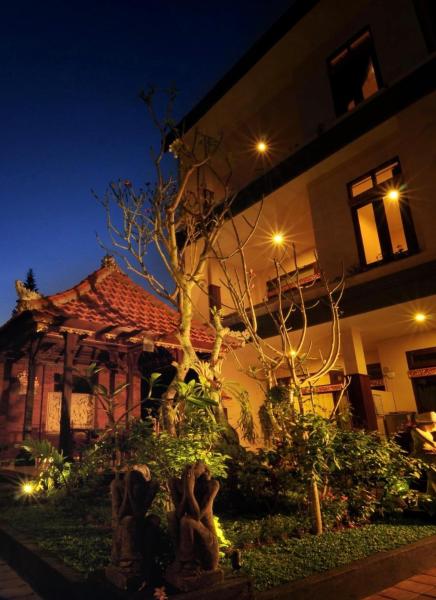 Brata Inn Ubud, Забронировать  Недорогие отели Убуд, рядом с Лес Обезьян в Убуде, недорогие