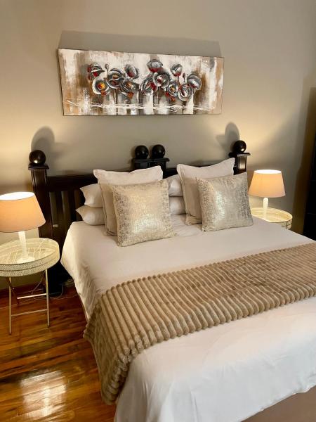 Moments Guest House, Забронировать  Клерксдорп Северо-Западная провинция