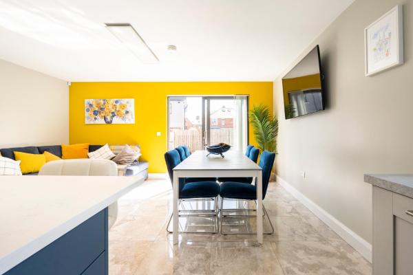 Park House - FOUR star luxury with parking and WI-FI, Забронировать Дом для отпуска Отели Графства Антрим с парковкой, Парковка