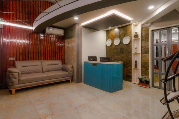 Dream Hotel - Richmond, Забронировать  Отели штата Карнатаки с парковкой, Парковка