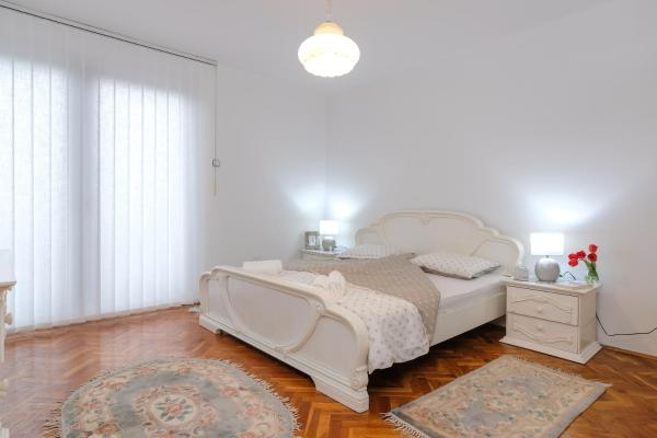 The Cosmic Gate Apartments, Забронировать Апартаменты/квартира Отели Високо с парковкой, Парковка
