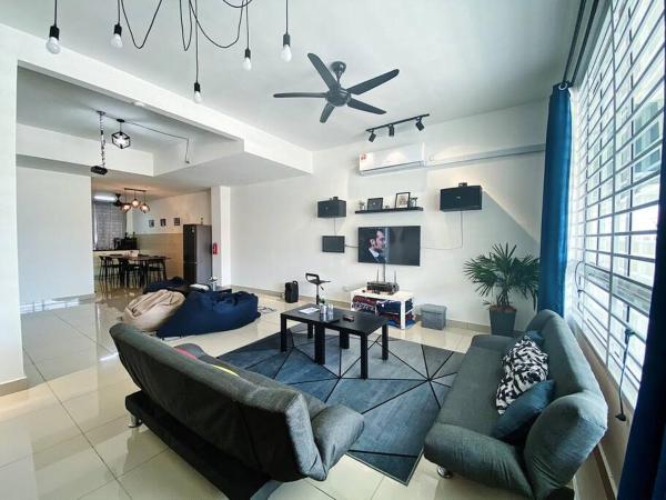 Desaru Twin Home 32pax (2 units) KTV-Netflix-BBQ, Забронировать Дом для отпуска Коттеджи Бандар-Пенавара, Коттедж
