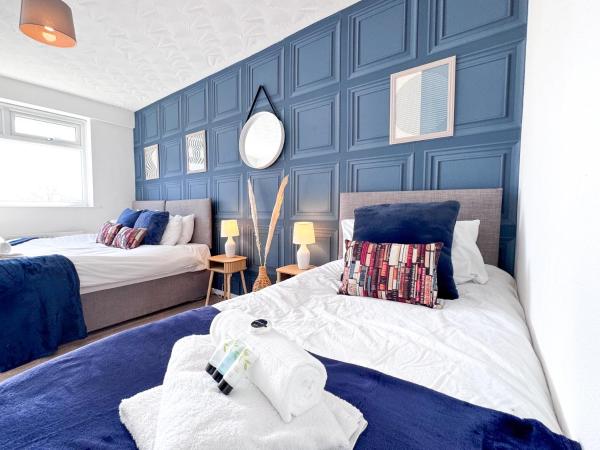 Contractor Stays by Furnished Accommodation Manchester, Забронировать Дом для отпуска Манчестер Большой Манчестер