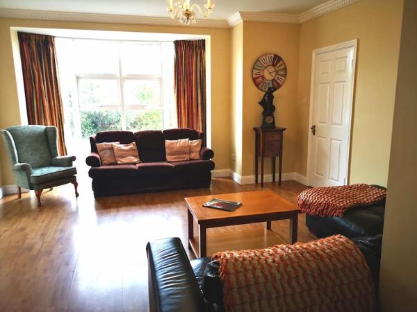 Ashton Beach House, Забронировать Дом для отпуска Коттеджи Трамор, Коттедж