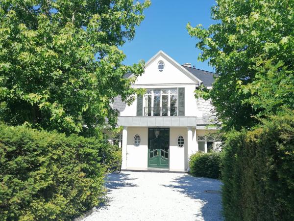 Villa Julian Doppelzimmer, Забронировать  Аурих East Frisia