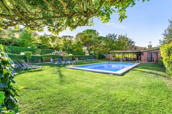 Villa With 7 Bedrooms in Capellades - Barcelona, With Wonderful Mountain View, Private Pool, Furnished Garden