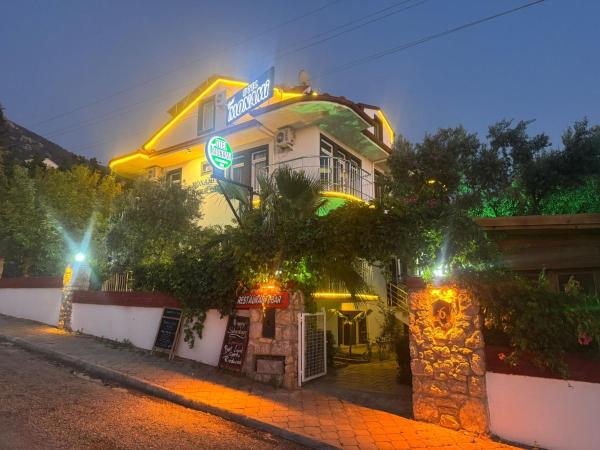 Gold Monami Boutique Hotel