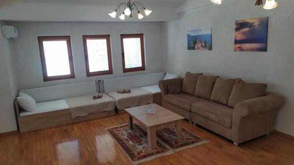 Villa Koteski - Spacious Apt, Near Lake & Parking, Забронировать  Охрид Lake Ohrid