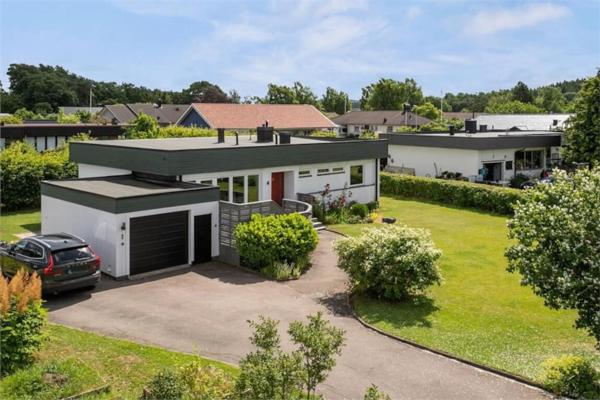 Villa nära Varberg och Ullared, Забронировать  Варберг Халланд