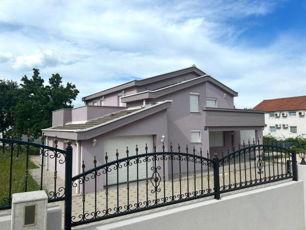 Beautiful Villa near Medjugorje, Забронировать  Меджугорье Федерация Боснии и Герцеговины