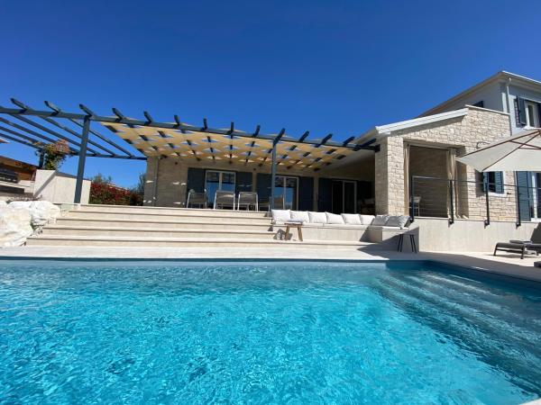 Villa Tina Maria with seaview near Porec, Забронировать  Markovac Истрия