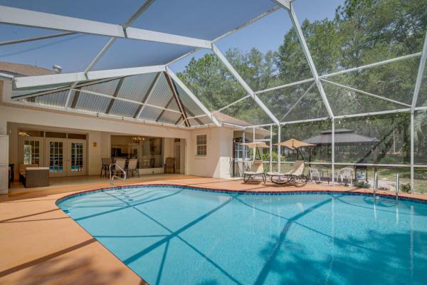 4 Mi to Rainbow Springs Dunnellon Villa with Pool