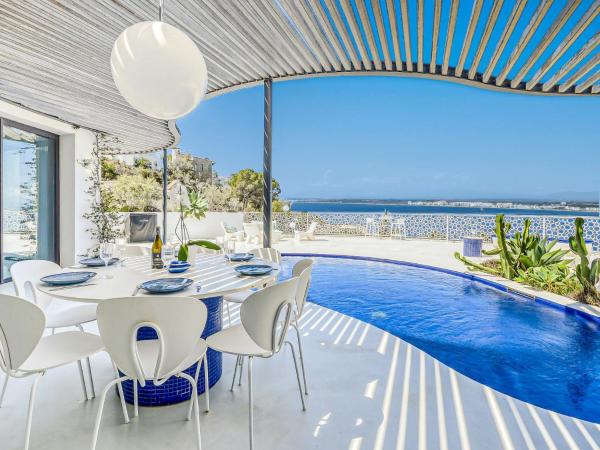 Villa Donut by Interhome, Забронировать  Отели Росас с парковкой, Парковка