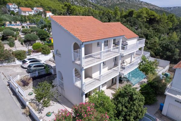 Villa Sv. Ilija, Забронировать  Отели Pelješac с парковкой, Парковка