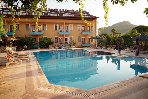 Suzanne Hotel & Restaurant