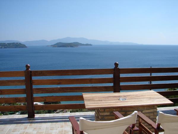 Mandaniki Apartments