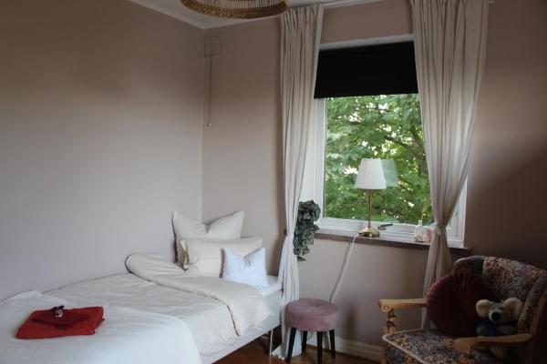 CosyPlace; close to beach, nature, train, grocery