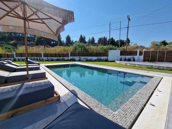 Villa Hillside Pefkohori, Забронировать  Пефкохори Кассандра
