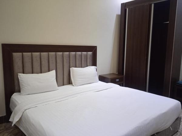 Quiet Rooms 7, Забронировать  Эр-Рияд  округ Эр-Рияд