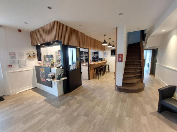 Le 120 - Groupe Logis Hotels - Ex Auberge la Terrasse