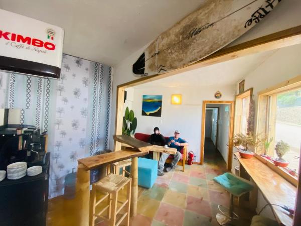 New Wave Hostal