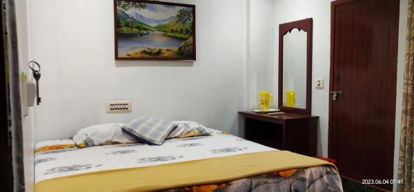 Floral Homestay, Забронировать  Недорогие отели штата Кералы, недорогие