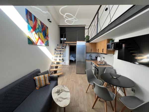 City Center Loft With Private Parking, Забронировать  Кавала Македония