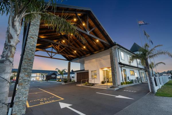Newina Rotorua