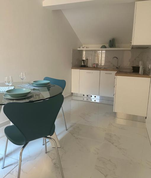 Il Cerriglio Holiday Home Massa Lubrense - Sorrento coast, Забронировать  Отели Масса-Лубренсе с парковкой, Парковка