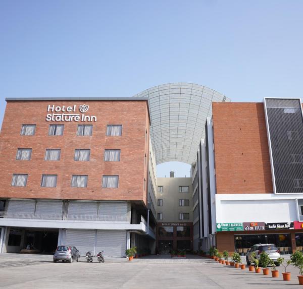 HOTEL STATURE INN, Забронировать Отель Kevadia штат Гуджарат