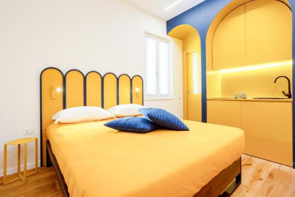 Archi Rooms Boutique, Забронировать  Отели Салерно с парковкой, рядом с Salerno Courthouse, Парковка