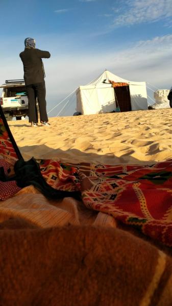 Egypt white and black desert with Camping, Забронировать  Az Zabū Эль-Гиза