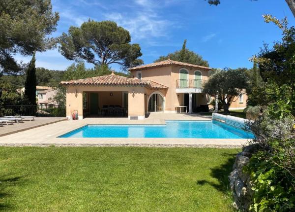 Belle villa dans clos privé - Saint Raphaël Boulouris