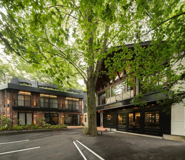 LONGINGHOUSE Kyukaruizawa Suwanomori, Забронировать Отель Каруидзава Нагано
