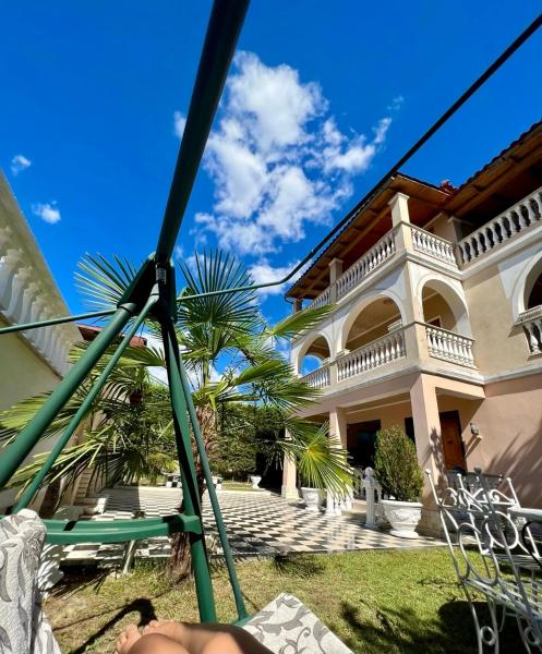 Guest House Pulake, Забронировать  Берат Berat County