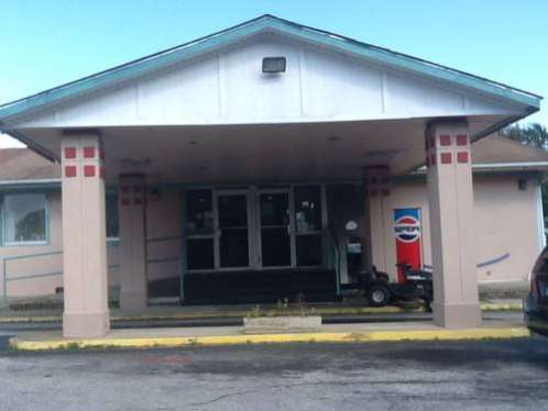 Highway Inn
