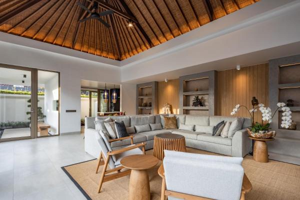 Villa Ria Bali, Забронировать  Отели провинции Бали с завтраком, Завтраки