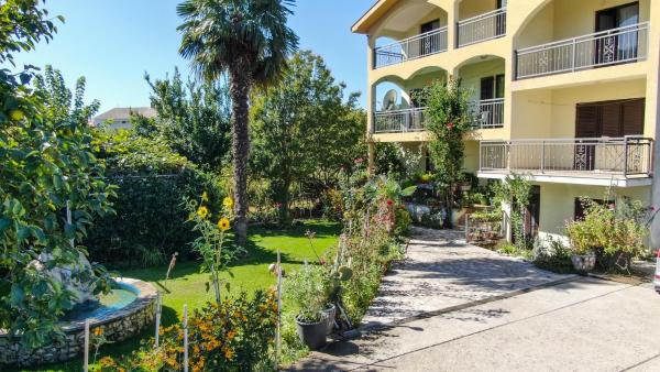 Rooms Rafomarija, Забронировать  Меджугорье Федерация Боснии и Герцеговины