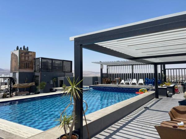 Mass Paradise Hotel
