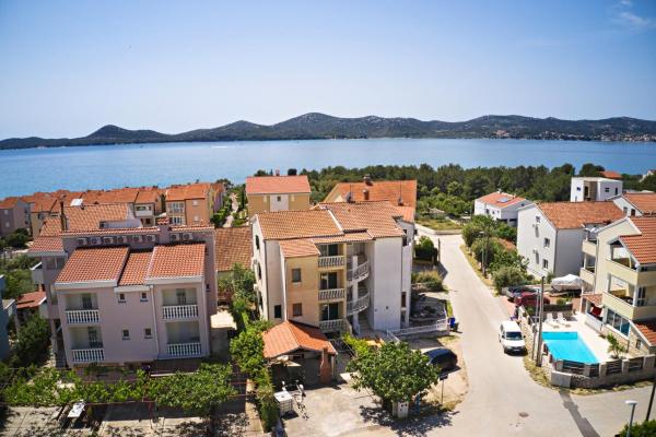 Apartments with parking space Biograd na Moru, Biograd - 18665