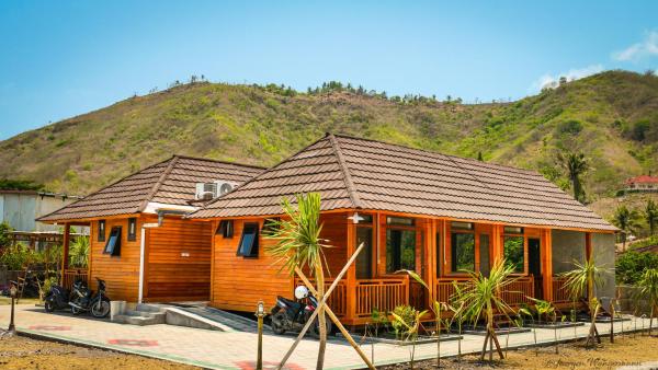 Mandalika Queen Hostel, Забронировать  Кута, остров Ломбок Ломбок