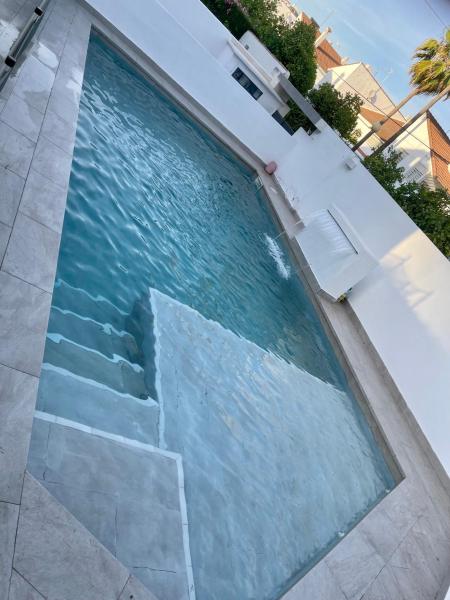 MEDITERRANEAN HOUSE - Habitaciones Privadas en Casa Compartida, Забронировать Отель Майрена-дель-Альхарафе провинция Севилья