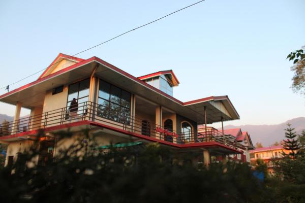 Aditya Homestay Bir-Billing surrounded by Mountains, Забронировать  Бир штат Химачал-Прадеш